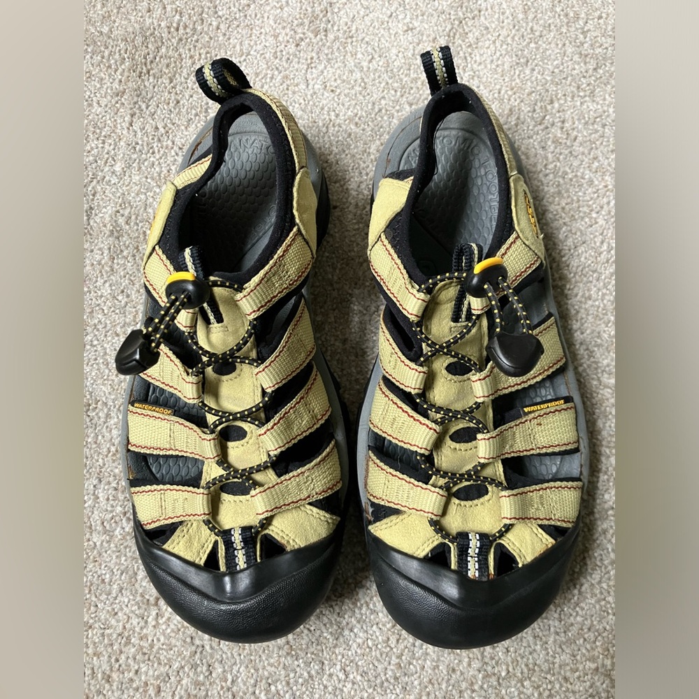 Keen Newport H2 water hiker sandals gorpcore rugged breathable beach 7